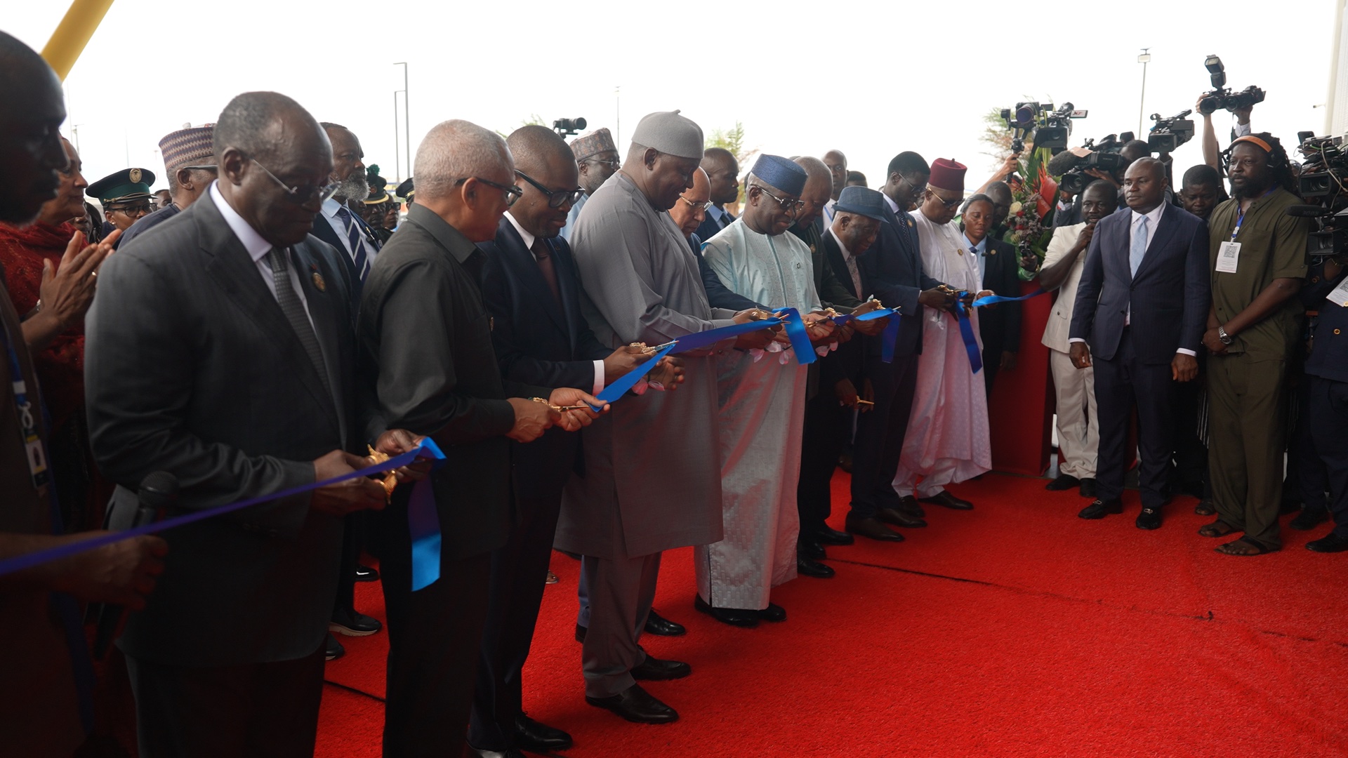 West African leaders cut the ribbon to officially commission the Julius Maada Bio International Conference Centre in Lungi